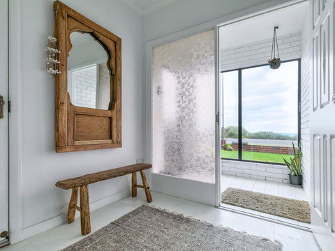 10 OCEAN DRIVE - Accommodation Guide 1