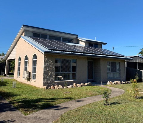 11 Anchovy Street - Tin Can Bay Summer Haven Coastal Retreat - Accommodation Guide 2