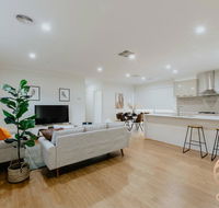 118 Refreshing 3BR Werribee Family House - Accommodation Asia