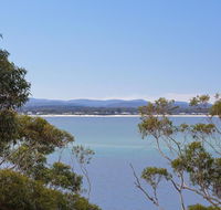 12 'Thurlow Lodge' 6 Thurlow Avenue - water views pool and central location - Accommodation Asia