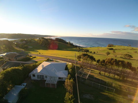 12 Bluewater Drive - Accommodation Asia 0