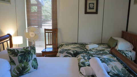 13 Sextant Drive At Nelly Bay - Accommodation China 2