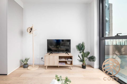 143, Summer Time Freshment In Melbourne Village - Accommodation Guide 0