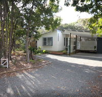 15 Belle Court - Modern architect designed open plan holiday home with outdoor shower - Accommodation Asia
