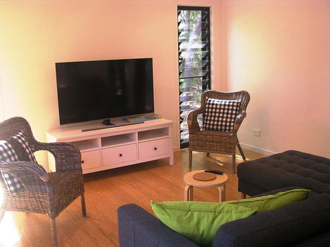 16 Ibis Court - Rainbow Shores, Beautiful, Private And Peaceful, Wi-fi - Accommodation Asia 2
