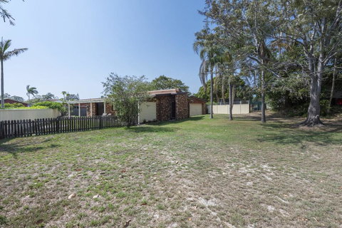 16 Young St - Accommodation Guide 1