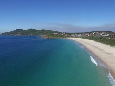 18 Cliff Road - Accommodation China 1