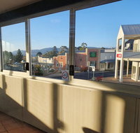 18 Lakeview Plaza - Accommodation Guide