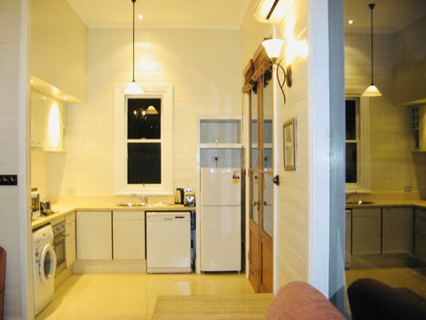 1880s Kananook Boutique Historic Luxury Apartment FSC Private Villa Bairnsdale - Accommodation Asia 2
