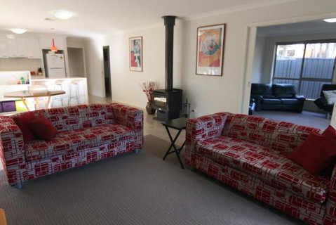 19 Georgian Court - Accommodation Guide 3