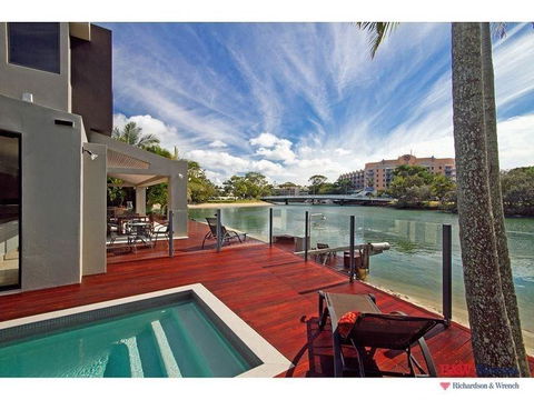 19 Witta Circle - Accommodation Asia 1