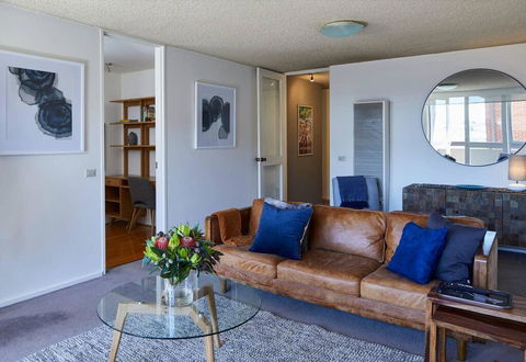 2 Bdrm South Yarra Apt With Balcony And Parking - Accommodation Asia 0