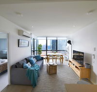 2 Bed 2 Bathroom Brand New Unit with Gym and Pool - Accommodation Asia