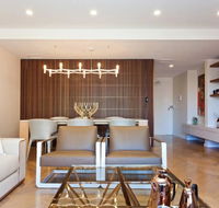 2 Bed Sydney Executive Apt Close to City - Accommodation Asia
