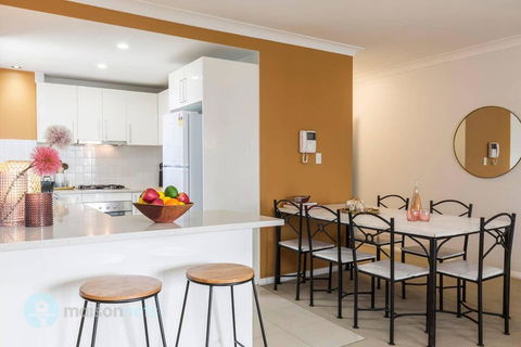 2 Bedroom 2 Bathroom Apt With Balcony And Parking - Accommodation Asia 2