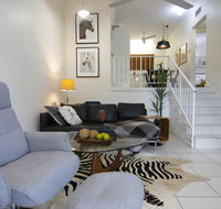 2 Bedroom close to CBD - Accommodation Guide
