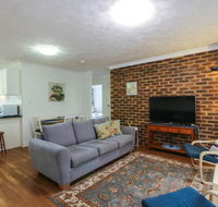 2 Bedroom St Lucia Apartment close to UQ and CityCat - Accommodation Asia