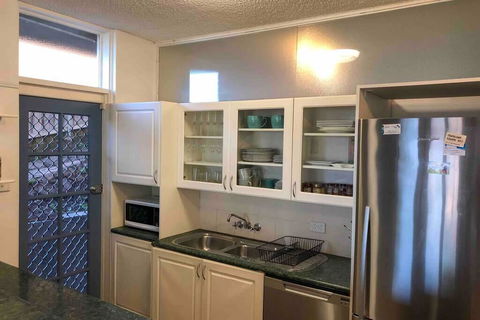2 Bedroom, SHORT Walk To CBD,BEACH And DARBY ST - Accommodation Asia 2