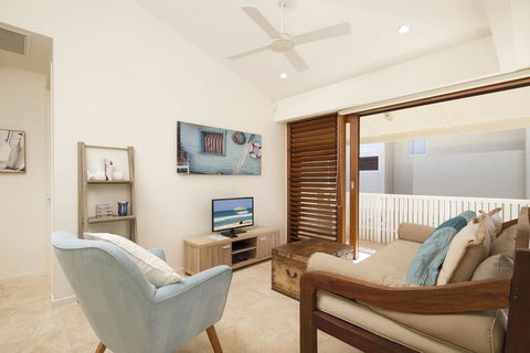 2 Hale Lani - Accommodation Asia 0