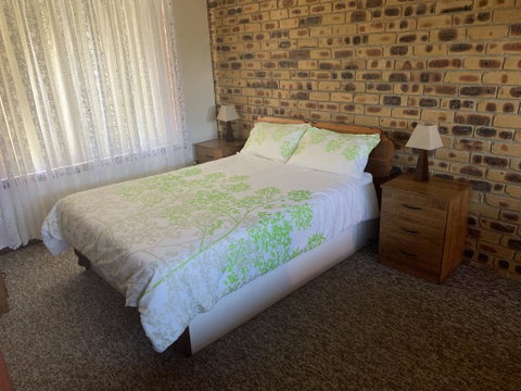 2/47 Riverview Street - Accommodation Guide 2