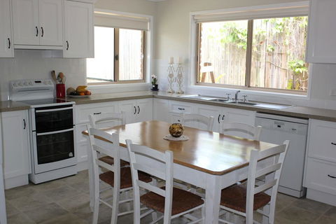 2/51 Carlo Road - Rainbow Beach - Accommodation Asia 3