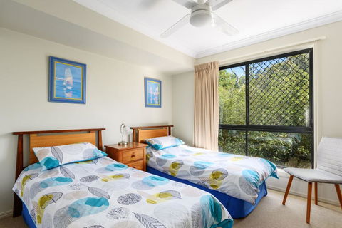 2/80 Cooloola Drive - Comfortable And Cosy Unit Enjoying Ocean Views And Views To Fraser Island - Accommodation Asia 3