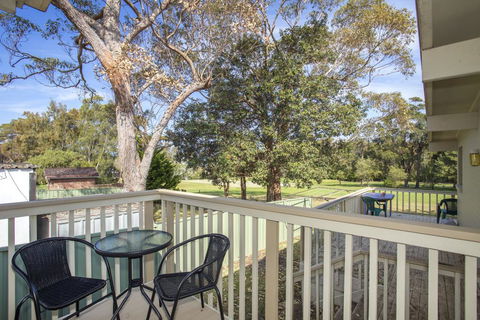 2/81 Clyde St - Villa De Golf At Mollymook - Accommodation Guide 1