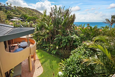 2/9 Marine Parade, Wategos Beach - Beachbound - Accommodation Guide 2