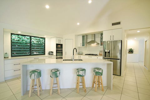 20 Avalon Street Coolum Beach - Pets Welcome - New Listing - Accommodation Asia 2