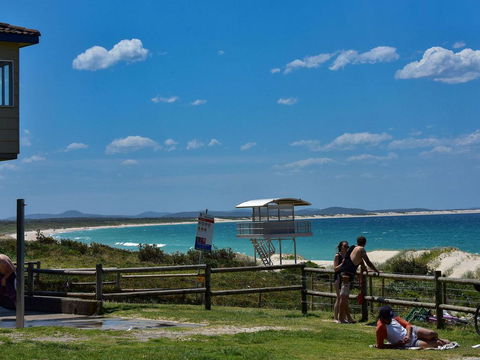 20 Booneroo - Walk To The Beach - Accommodation Asia 1