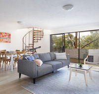 20 Booneroo - Walk To The Beach - Accommodation Asia