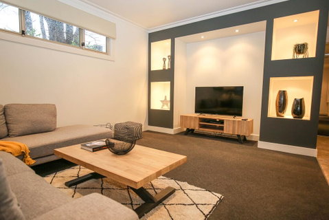 22 Riverside - Accommodation Guide 3