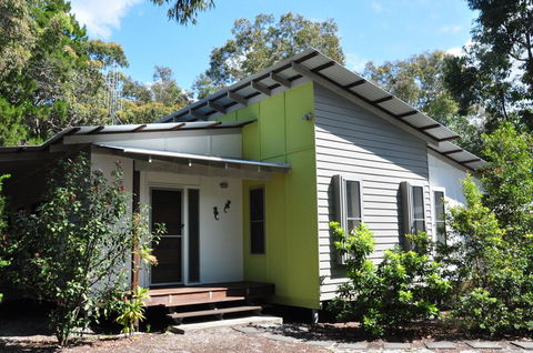 24 Esprit Drive - Beach Home With Open Plan Living And Walking Distance To Beach - Accommodation Asia 0