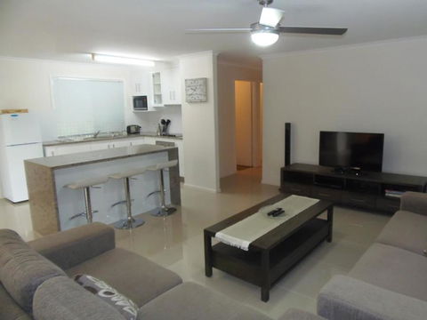 26 Kurana Street - Rainbow Beach, Stroll To The Beach And Shops - Accommodation Asia 0