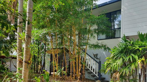 27 Bomburra Court - Rainbow Beach, Spacious, Comfortable, Large Deck, Private - Accommodation Asia 0