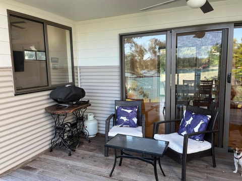 Bettys - Accommodation Asia 2