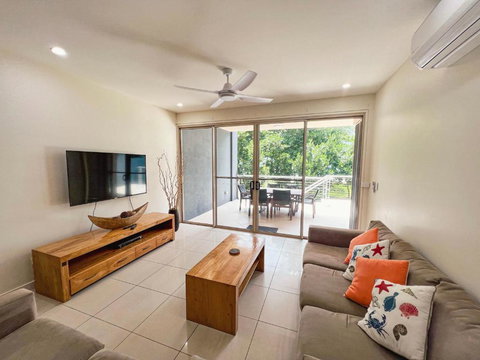 BHA 4- Beachfront Bliss - 2 Bed - Accommodation Guide 2