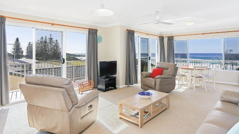 Bindaree 8, 8 - 16 Pacific Pde - Accommodation Guide 2