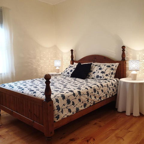 Blue Seas - Beach Front Living - Accommodation Asia 4