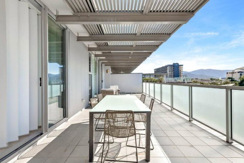 Cairns Coastal Charmer - Your Waterfront Sanctuary - Accommodation Guide 2
