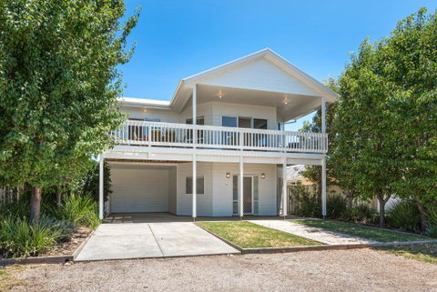 Chloe\'s Place - Aldinga Beach - C21 SouthCoast Holidays - Accommodation Guide 3