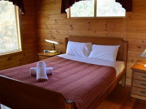Coles Bay House - Accommodation Guide 4