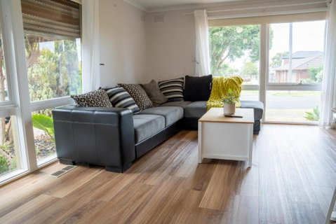 Cosy 4 Bedroom Holiday Home - Melbourne Airport - Accommodation Guide 4