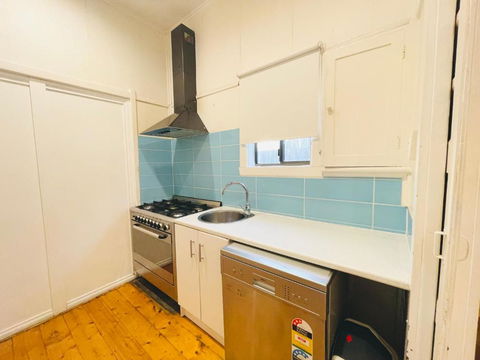 D114 Victorian Central Stay - Accommodation Guide 4