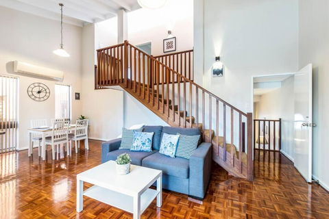 Delightful Getaway Steps From Attractions & Amenities - Accommodation Asia 0