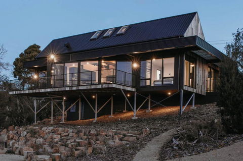 Deviot Boat House - Accommodation Asia 0