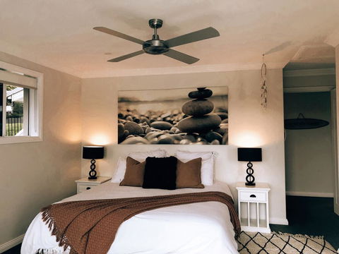 28 Clarence Crescent Villa - Accommodation Asia 0