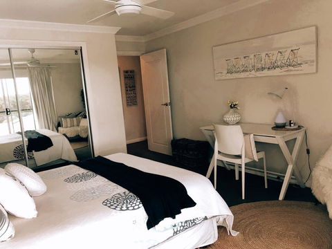 28 Clarence Crescent Villa - Accommodation Asia 3