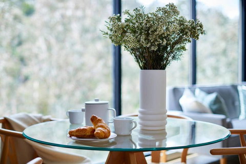 2BR Apt With Yarra River Views & Parking - Accommodation Asia 2