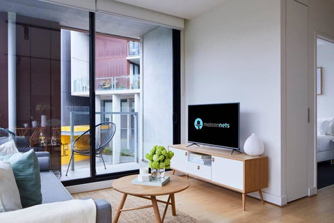 2BR Apt With Yarra River Views & Parking - Accommodation Asia 3